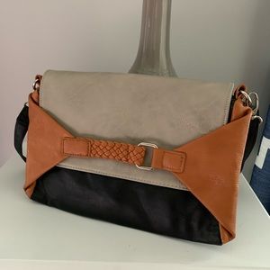 Tan/black/cream crossbody
